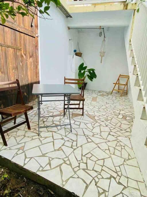 شقة تير-دي-هوت  في Habitation Nala Proche Bourg المظهر الخارجي الصورة