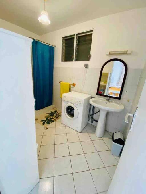 شقة تير-دي-هوت  في Habitation Nala Proche Bourg المظهر الخارجي الصورة